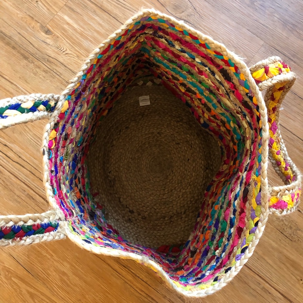 Francesca’s Straw Boho Tote Bag - Picture 4 of 10